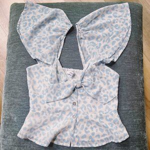 Mozelle Boutique Light Blue Cheetah Print Blouse Size S